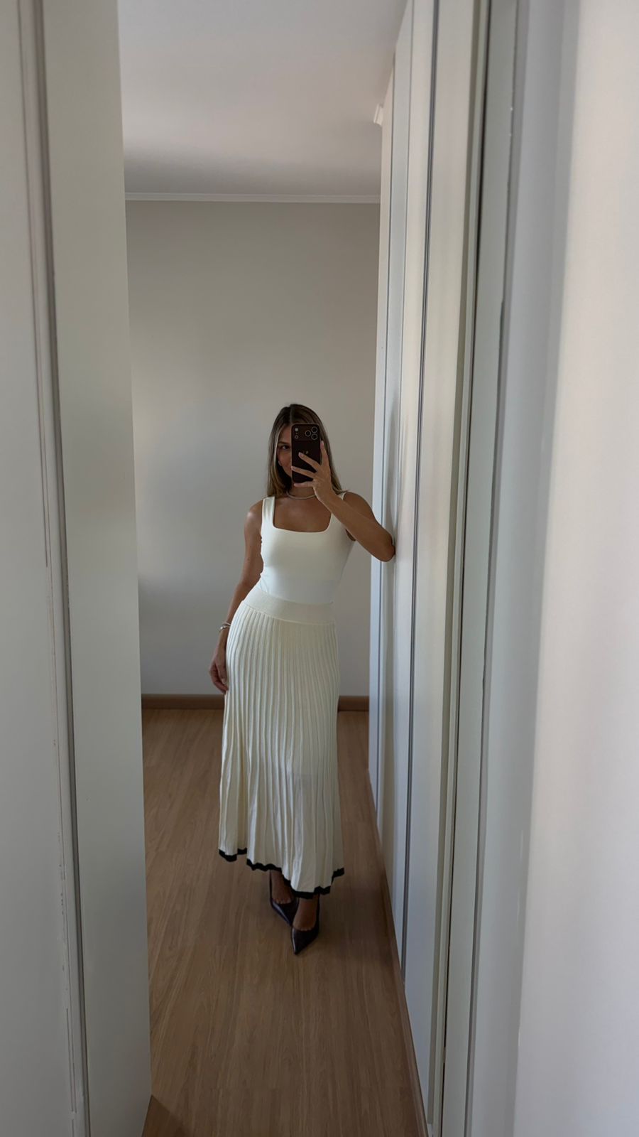 Saia Midi Plissada