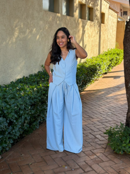 CALÇA AZUL BEBÊ