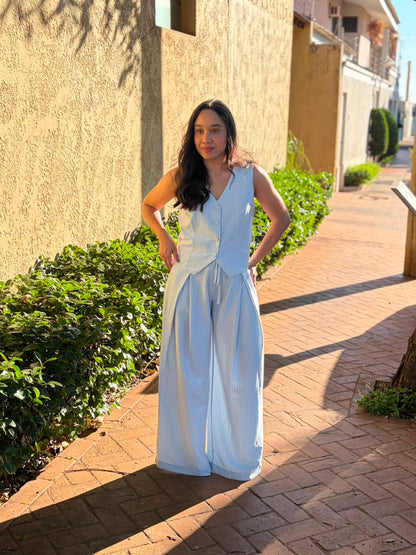 CALÇA AZUL BEBÊ