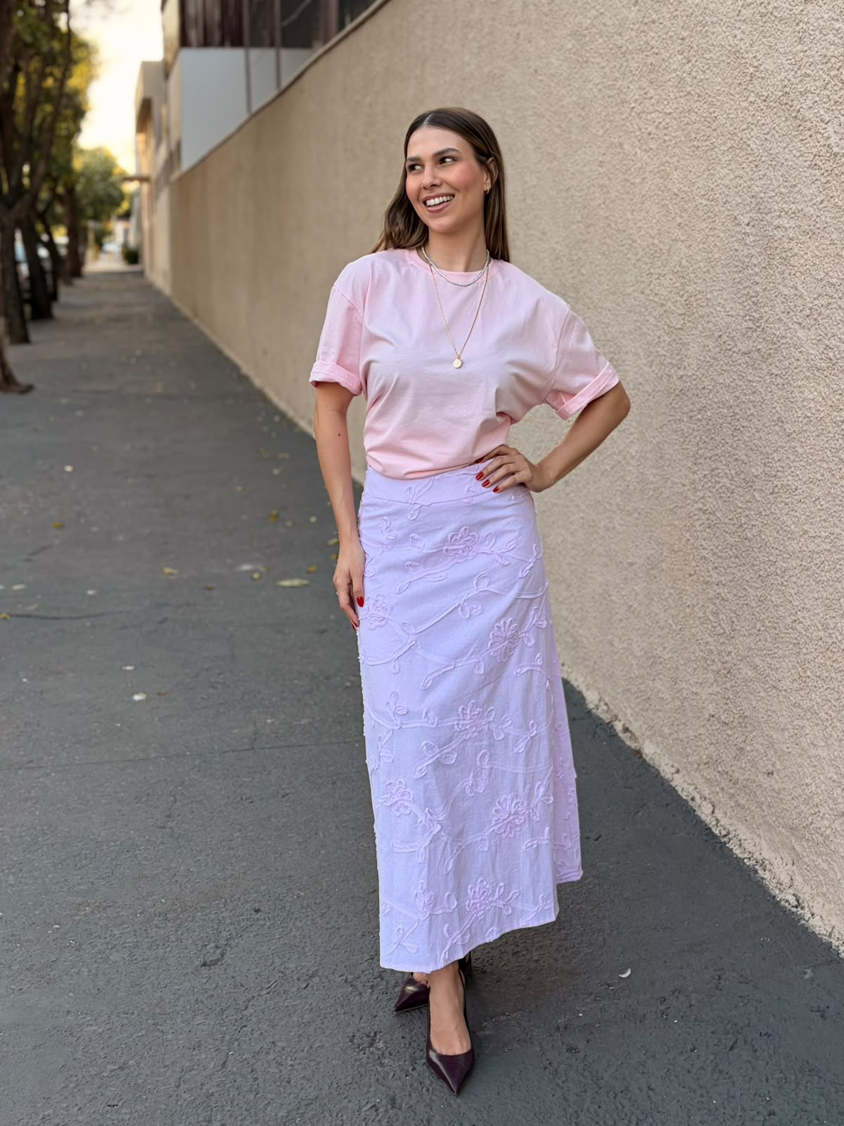 Saia Midi Rosé Bordada
