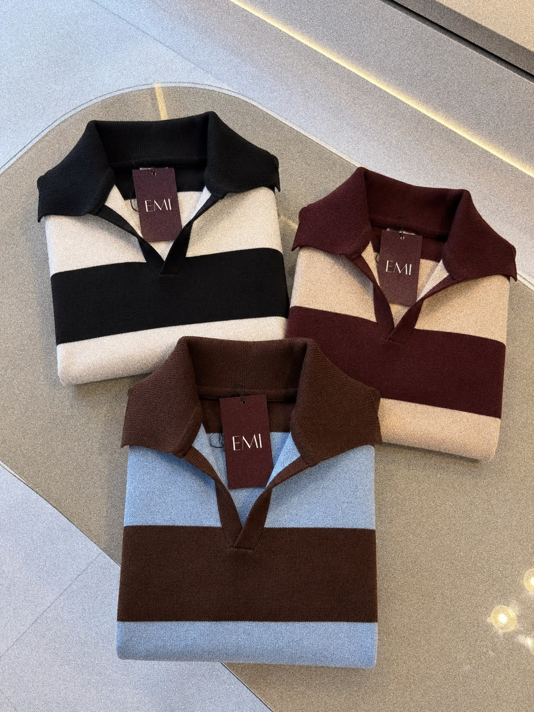 Polo Listrada em Tricô